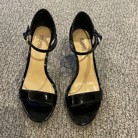 MICHAEL Michael Kors Shoes - Michael Kors black parent heels